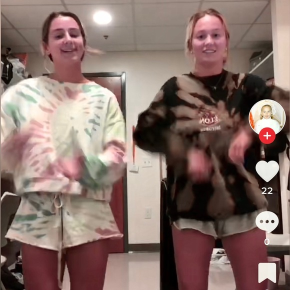 Z Supply Tie Die Sweatshirt & Short Set - Picture 8 of 9